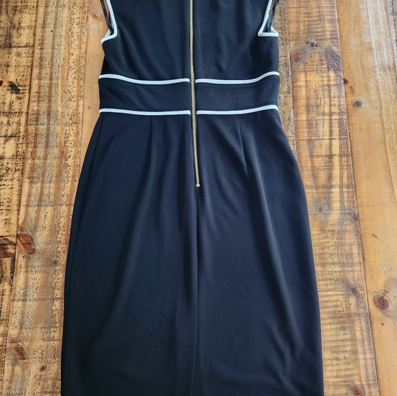 💥CALVIN KLEIN ROBE💥 - Picture 4 of 10